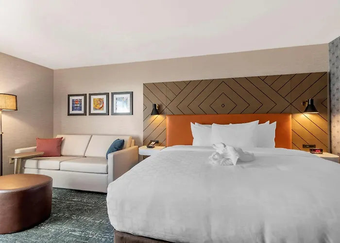 Clarion Inn Nashua